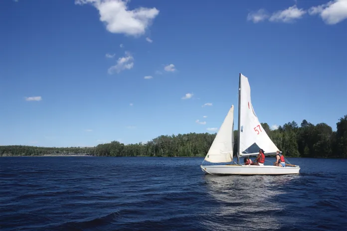 Campers sailing at Camp Warren.