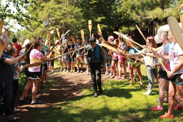 Traditional welcome for returning “Border Warriors”