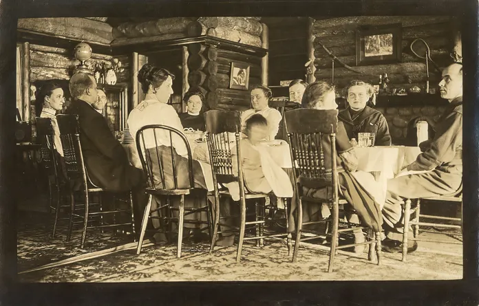 The Warren Family at Homaji Lodge, 1920s