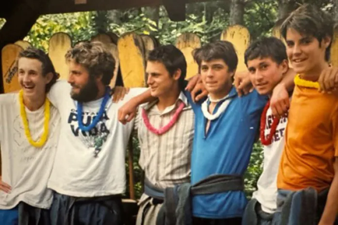 Dave (second from right) after his Voyageur trip, in summer 2004